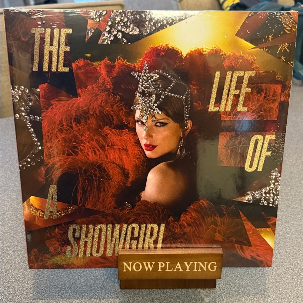 Taylor Swift The Life of a Showgirl Vinyl NWT